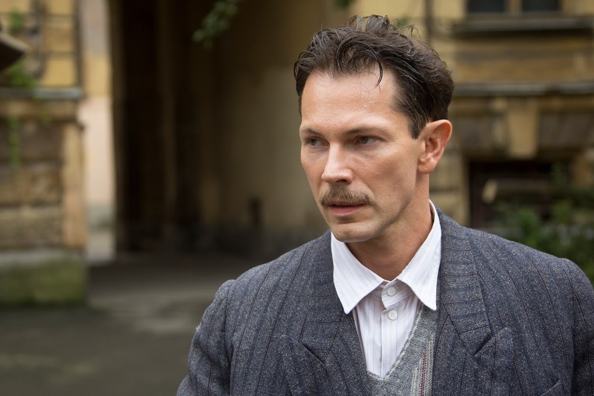 Актёр Кирилл Рубцов: от мечты о кино до своего театра Актёр Кирилл Рубцов: от мечты о кино до своего театра Звезды