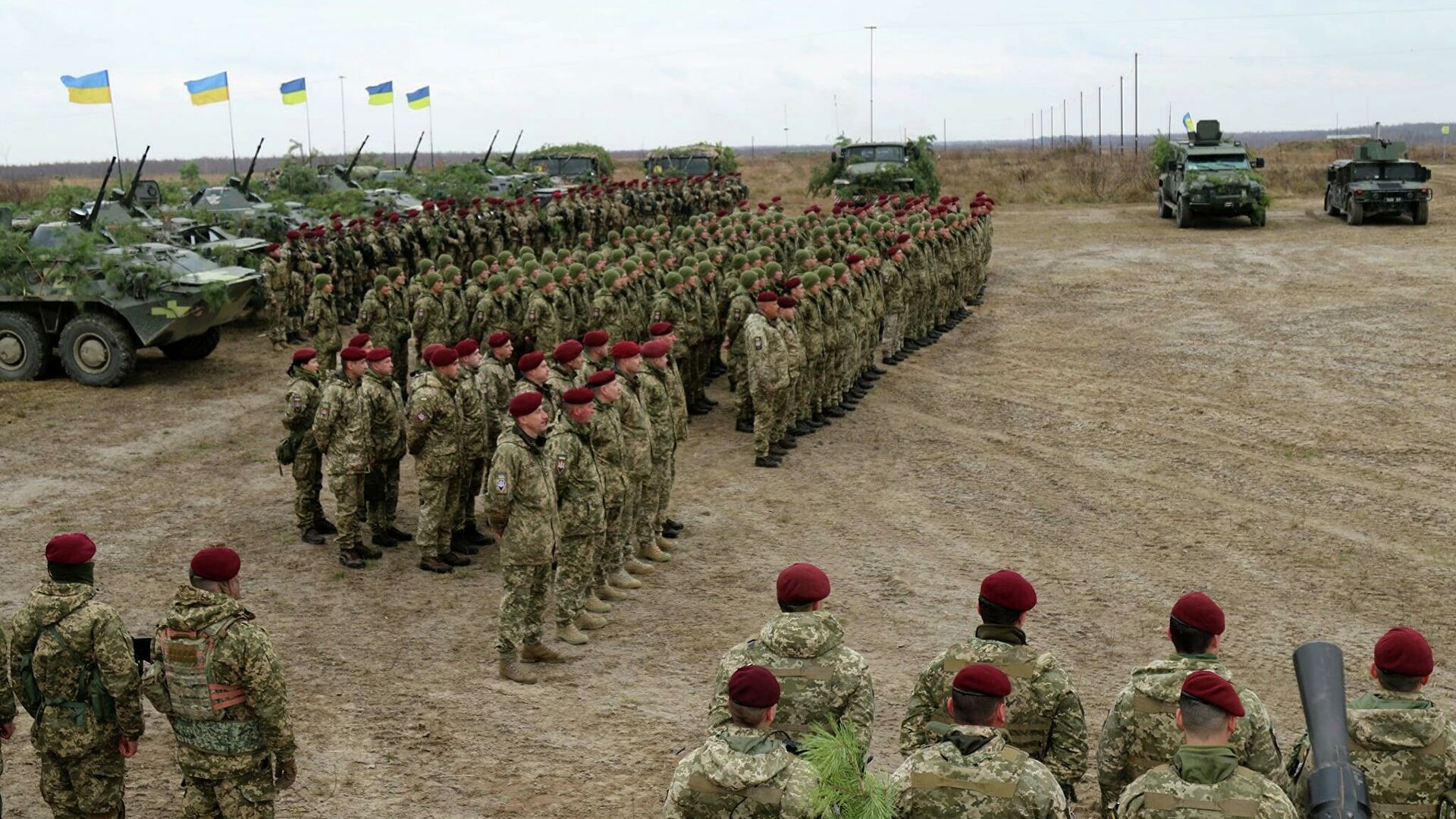 FT: США убедили Европу поверить во вторжение России на Украину при помощи разведданных