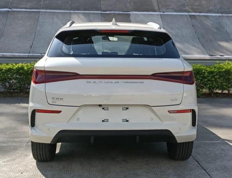 Электрический хэтчбек BYD e2 2023 года с электрической трансмиссией 8-в-1 будет запуск 6 апреля