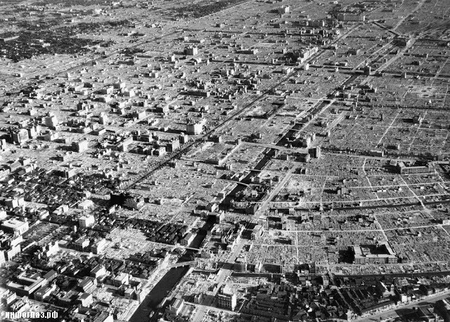 В Токио погибло больше людей, чем в Нагасаки от атомной бомбы В Токио погибло больше людей, чем в Нагасаки от атомной бомбы история