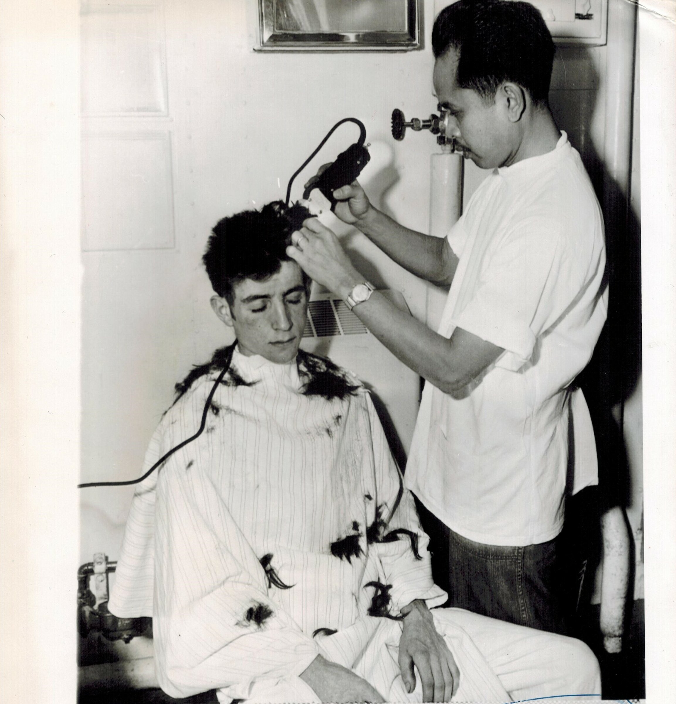 Американцы сняли с баржи в Тихом океане четырех исхудалых советских солдат-срочников. Сильная история за кадром Американцы сняли с баржи в Тихом океане четырех исхудалых советских солдат-срочников. Сильная история за кадром история