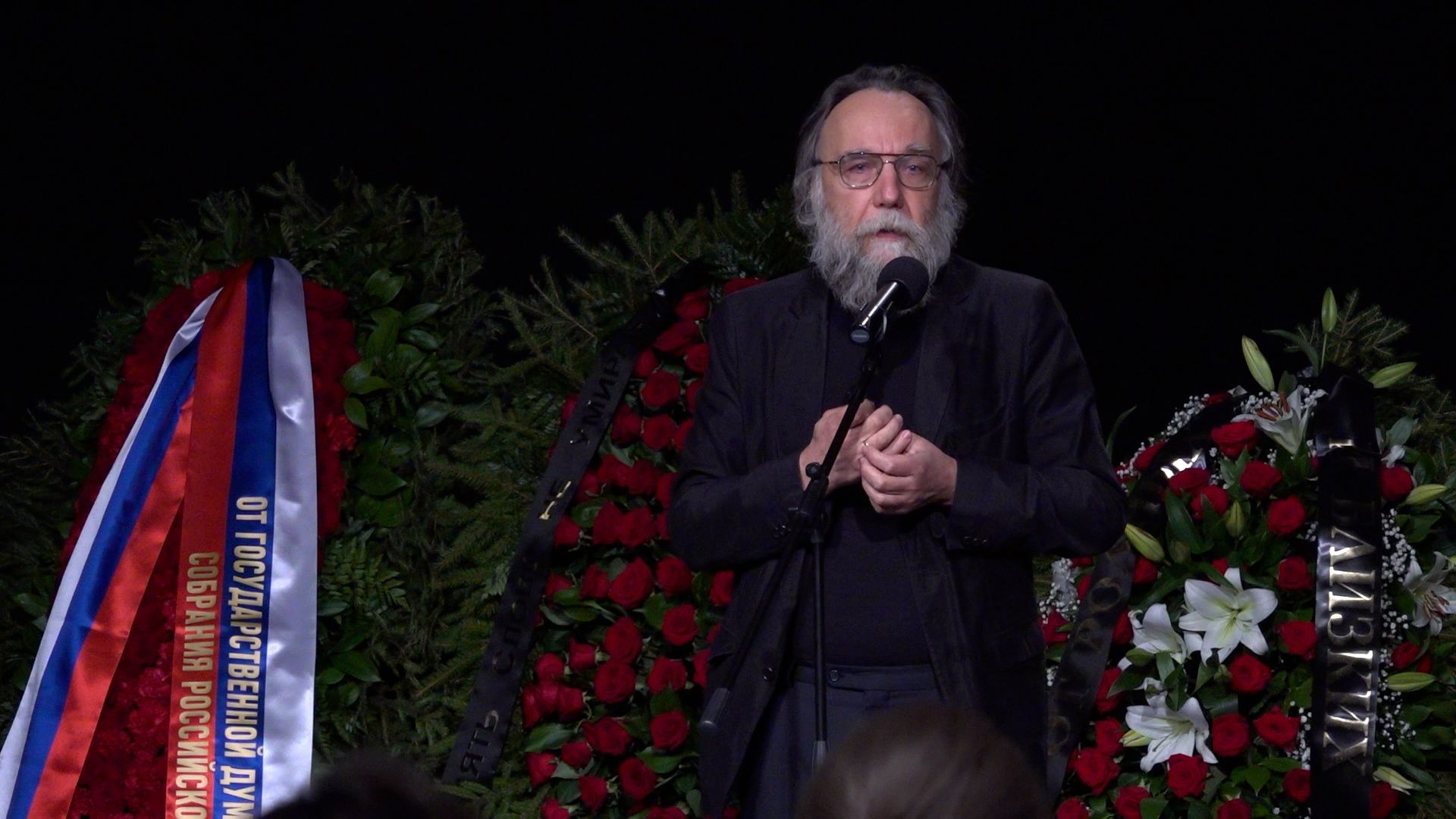 «Не прославляйте меня, сражайтесь за страну»: репортаж ФАН с прощания с Дарьей Дугиной «Не прославляйте меня, сражайтесь за страну»: репортаж ФАН с прощания с Дарьей Дугиной Видео,Репортажи,ФАН-ТВ