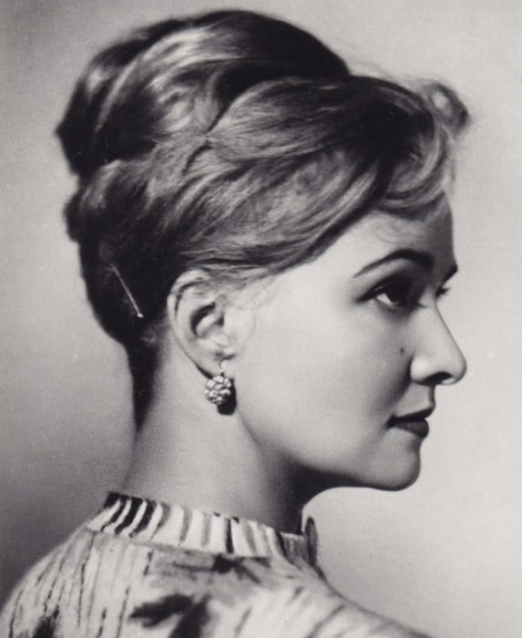 Почему Маргарите Володиной пришлось бежать из страны Почему Маргарите Володиной пришлось бежать из страны Маргарита Володина,наши звезды,шоубиz,шоубиз