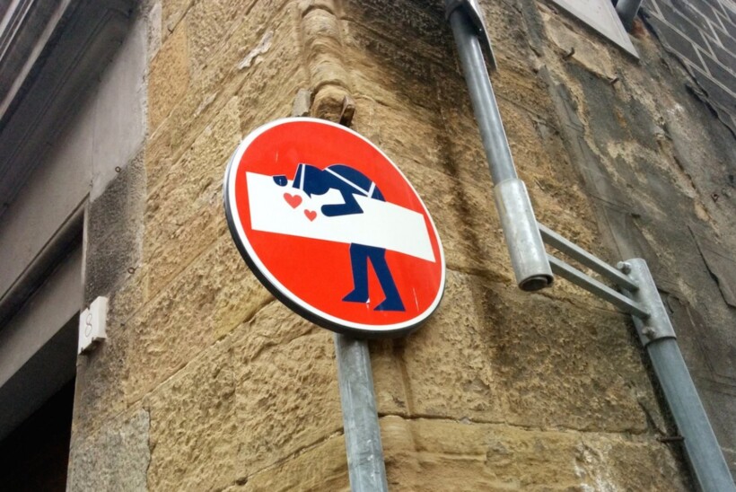 Дорожные знаки Флоренции как особый вид искусства