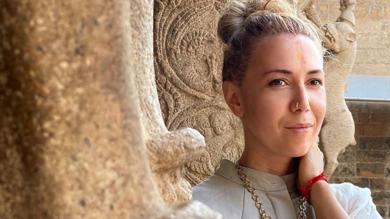 Экс-солистка группы «Сливки» Карина Кокс стала победительницей нового выпуска «Шоумаскгоон»