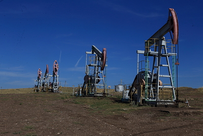 Аналитик: России нужно пять лет на переориентацию потоков нефти на Восток
