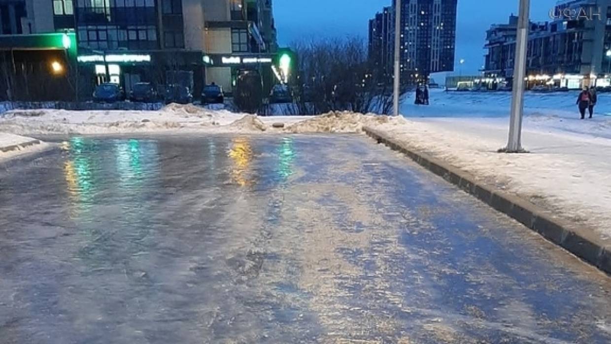 «С каждым днем все только хуже»: бездействие коммунальщиков довело петербуржцев до отчаяния Общество