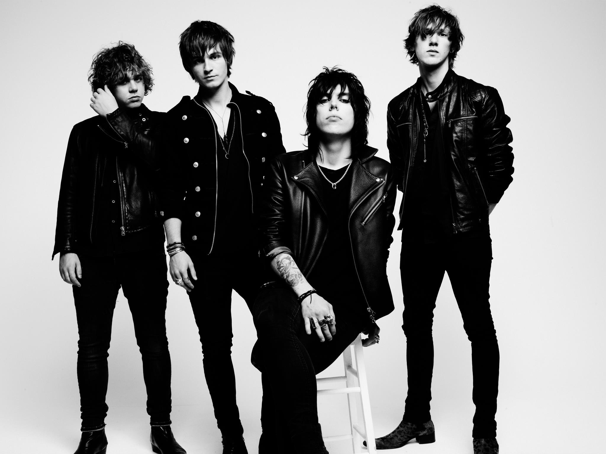 When did she. Группа the Struts. The Struts 2022. The Struts солист. The Struts Джед Эллиотт.