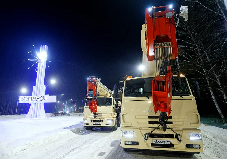 В России построили автокраны для работы с радиоактивными грузами