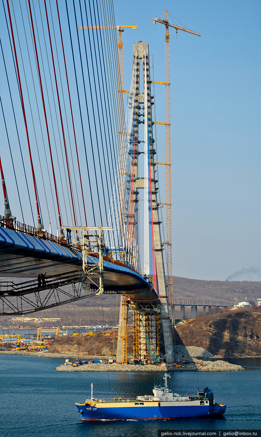 11159 Мост на остров Русский во Владивостоке (Апрель 2012)