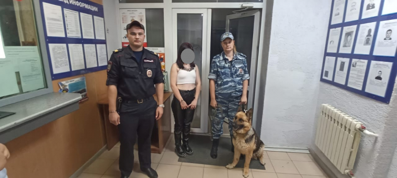В Рязани полицейские задержали девушку с "синтетикой"