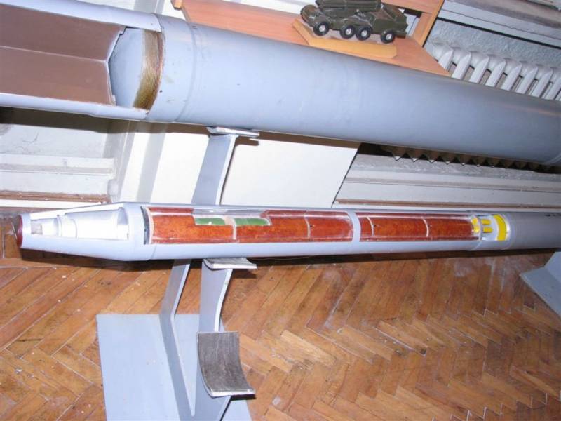 Реактивные снаряды дистанционного минирования для РСЗО «Град» оружие