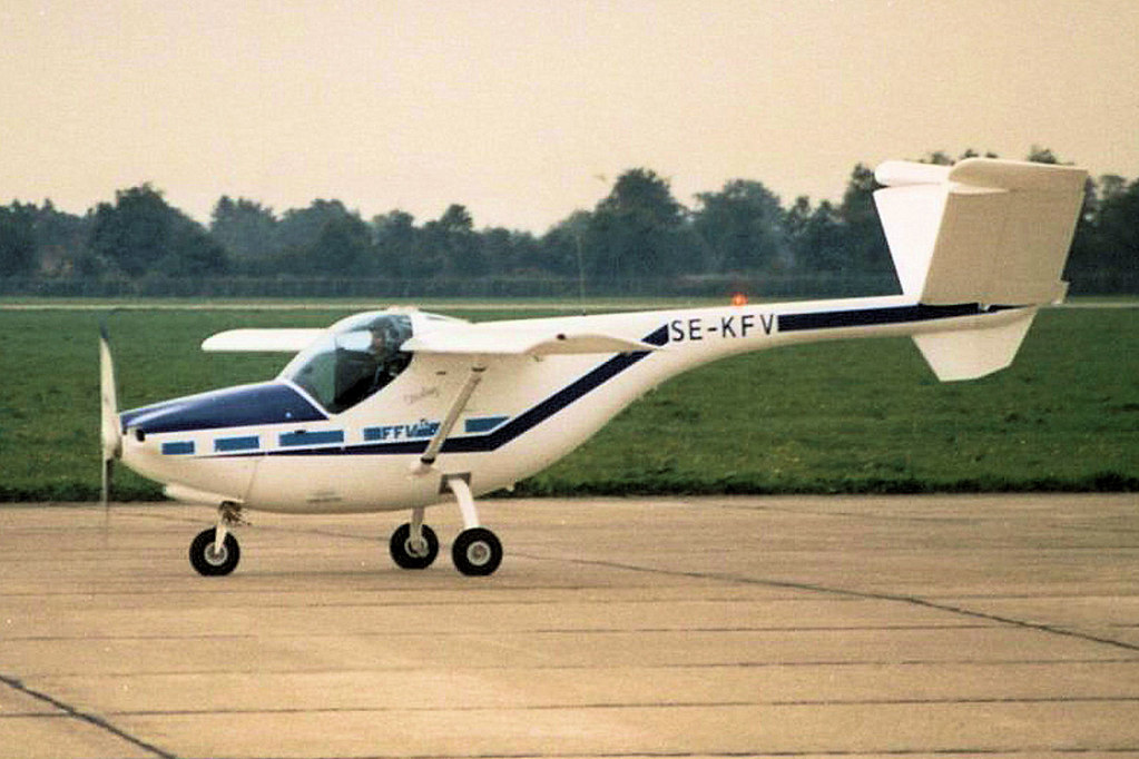 SE-KFV | FFV Aerotech MFI-BA14 Starling c/n -- Groningen Air… | Flickr