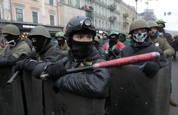 "Правосеки" на майдане в Киеве. Источник изображения: https://vk.com/denis_siniy