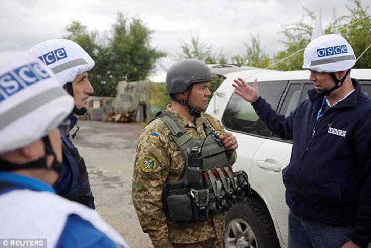 Сотрудники ОБСЕ подтвердили, что Украина перебрасывает на Донбасс тяжёлое вооружение для подготовки к наступлению