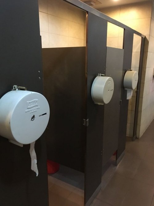 Дизайнерские ляпы в уборных и туалетах юмор