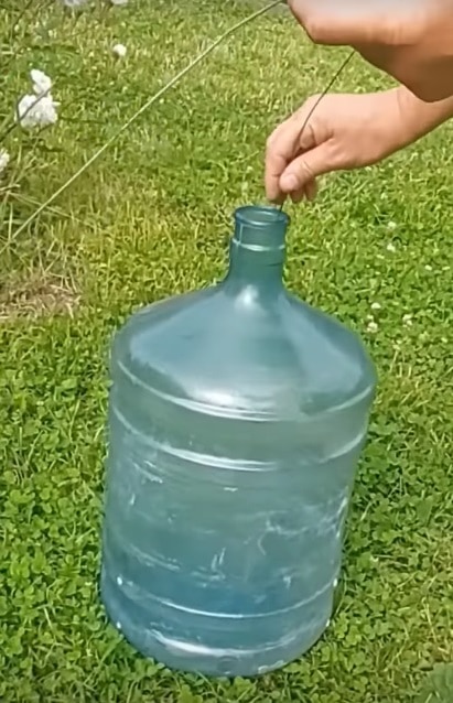 Удачная переделка 19-литровой бутылки для тех, у кого нет летнего душа для дома и дачи,мастер-класс