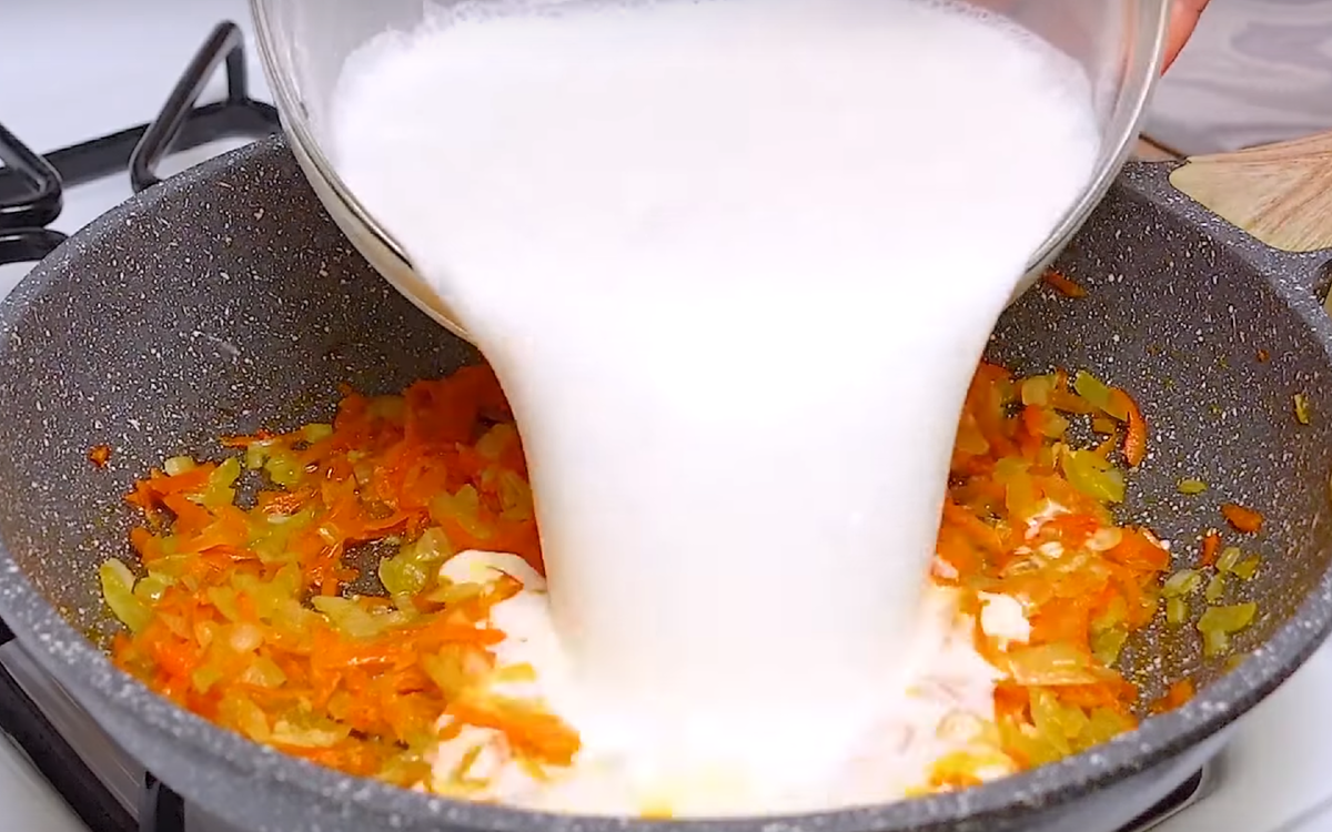 Сметут мгновенно! Вместо котлет готовлю их каждый день! Невероятно вкусно! Сметут мгновенно! Вместо котлет готовлю их каждый день! Невероятно вкусно! голубцы, стакана, пекинской, луковица1, перец, стакан, Ленивые, фарша, вкусуСформируйте, ложка, яйцо1, чайная, столовые, капусты1, чеснокаВыдавить, зубчик, фарша1, котлеты3, панировочных, ложки