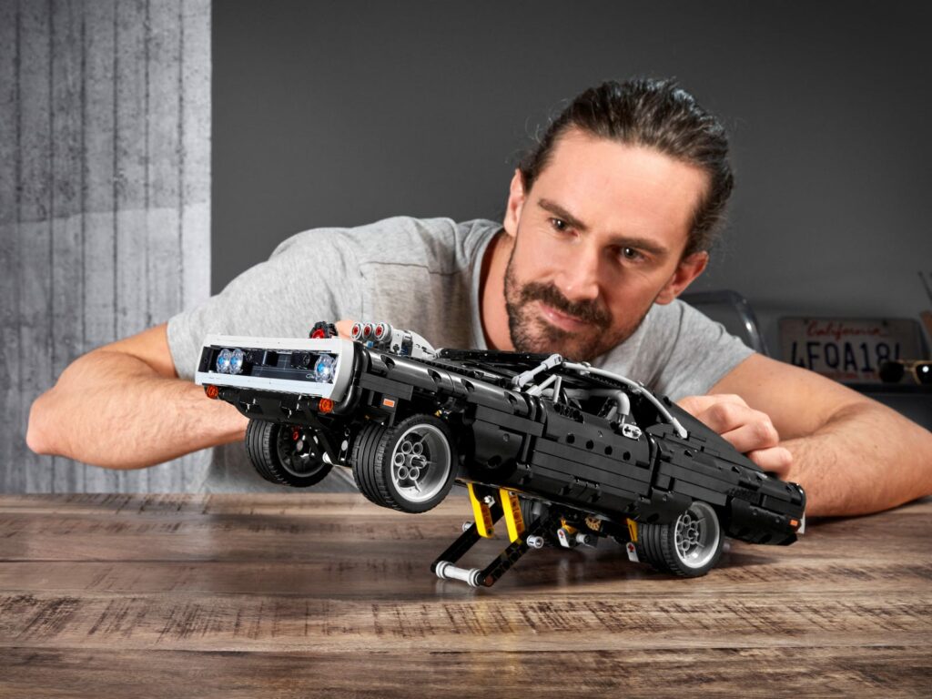 Bigpicture ru lego technic dom%u2019s dodge charger 42111