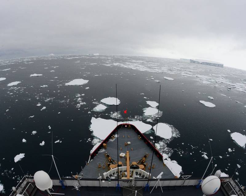 USCGC Polar Star (WAGB-10): единственный тяжёлый ледокол США Polar, USCGC, ледокол, WAGB10, судно, службу, несколько, судна, ледокола, этого, через, Ледокол, только, возможности, января, единственным, ремонт, включает, Судно, деятельность