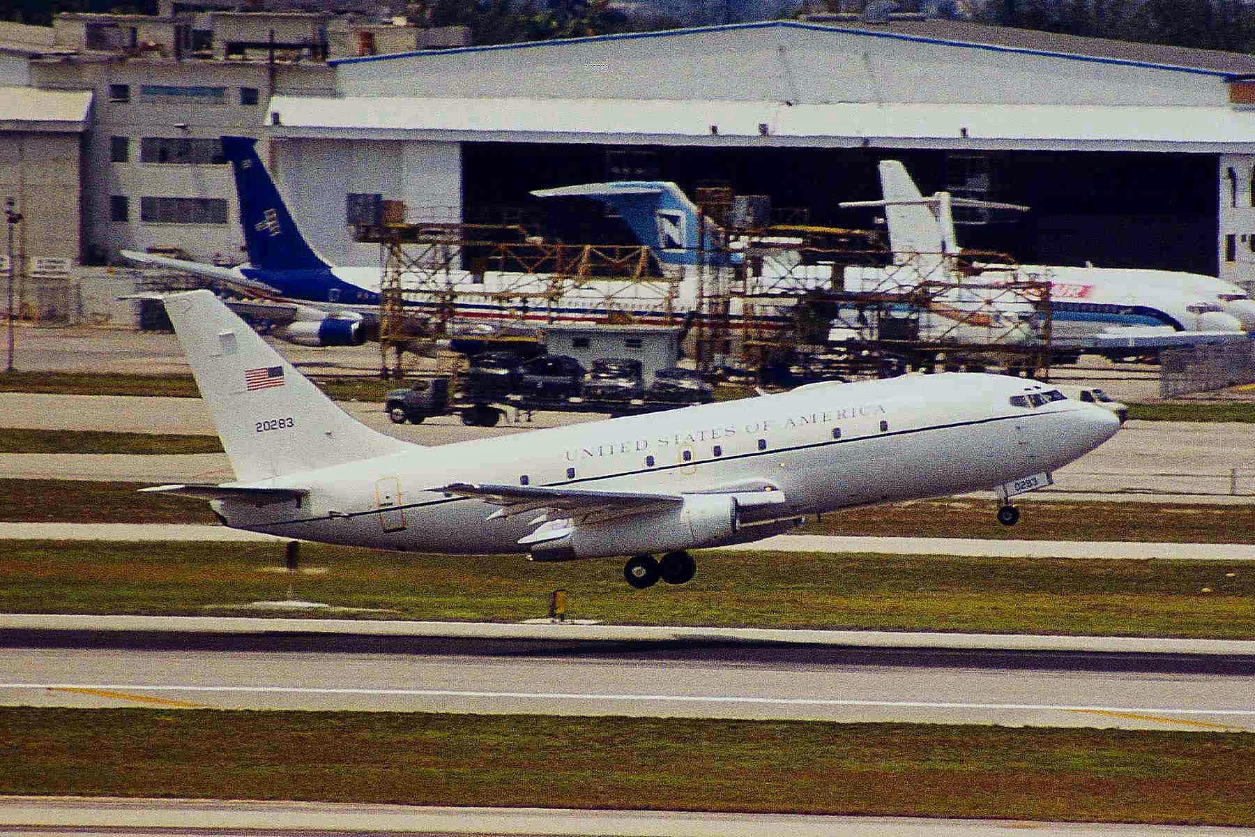 Boeing CT-43A ВВС США, идентичный разбившемуся