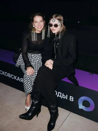 Александр Рогов, Эвелина Хромченко, Юлия Барановская и Мария Миногарова на показе Алёны Ахмадуллиной Alena, Akhmadullina, весналето, 2026Показ, показе, Миногарова, 2026Мария, 2026Миша, Рогов, посетили, Приданое, Ахмадуллина, коллекции, новой, показ, памяти, красоте, вещей, которые, невестыКоллекция