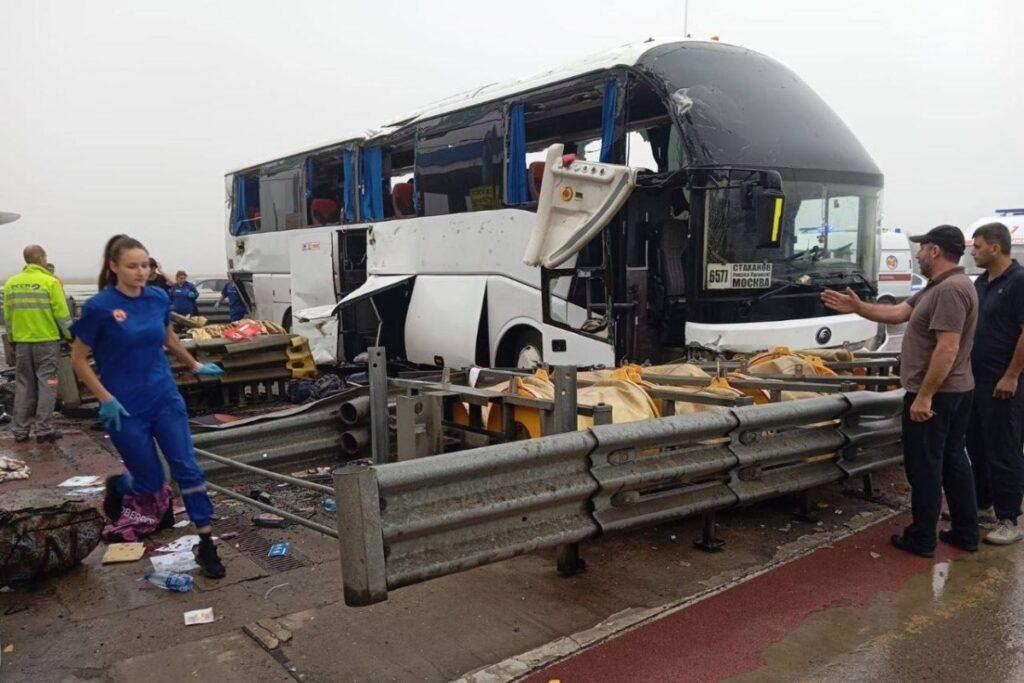 В ДТП с автобусом в Тульской области пострадали более 30 человек