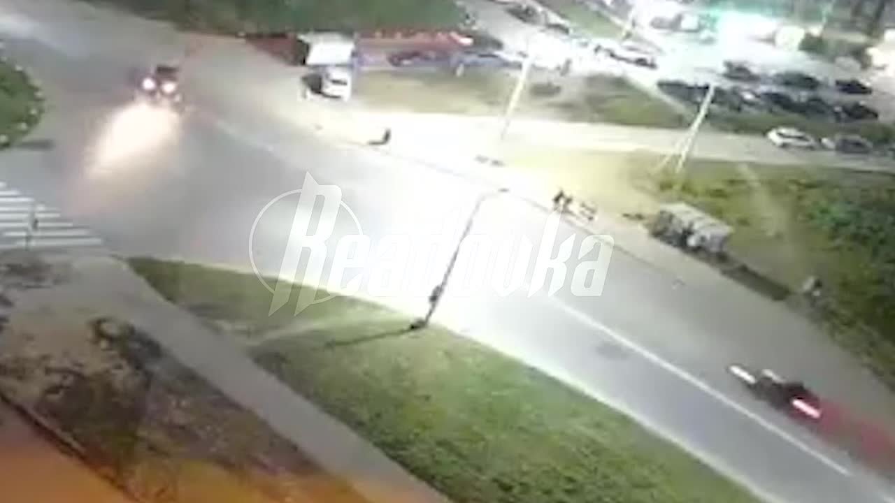 Азербайджанец сбил четверых, две женщины из МВД - в коме, а суд его отпустил. Диаспора пришла в полном составе