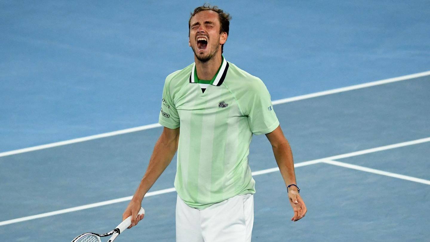 Волшебный дождь вернул Даниила Медведева в борьбу за звание первой ракетки мира