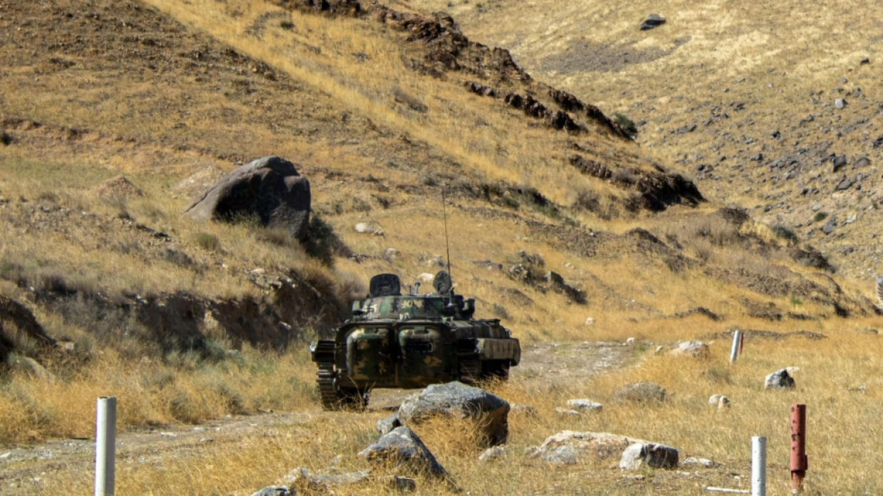 Как сербское оружие попало в Нагорный Карабах
