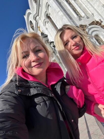 Весь день в Москве.