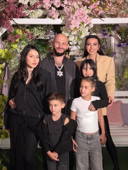 Оксана Самойлова и Джиган вместе отметили день рождения сына на фоне развода instagram (инстаграм),социальная сеть,Оксана Самойлова