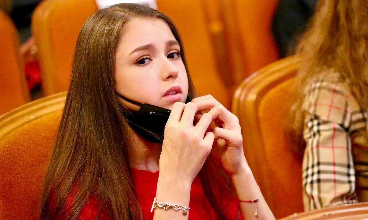 Камила Валиева должна нести знамя нашей команды командных, которые, Валиева, награждать, можно, соревнованиях, нашей, будет, нравится, решение, сказать, Будем, спортсменов, ситуации, решением, обязательно, Камила, ребенка, церемонию, собраться