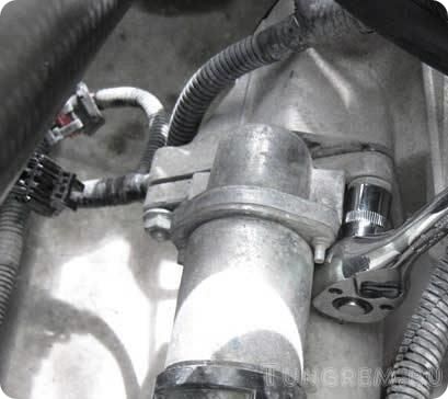 Замена стартера своими силами Lada Kalina