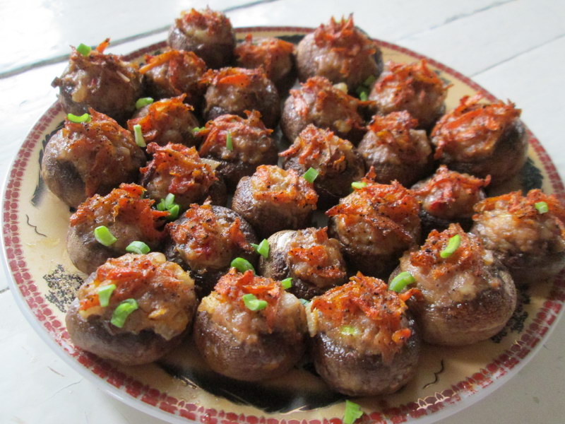 Как сделать вкусные грибы еще вкуснее, рецепт фаршированных грибных шляпок