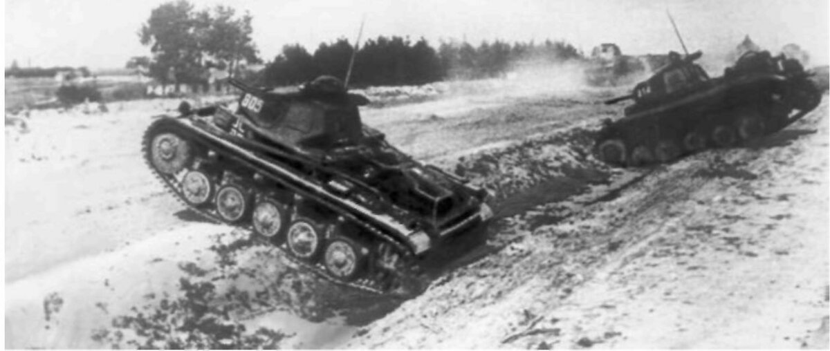 "Самые тяжелые битвы за всю войну", или танковые разгромы 22–23 июня 41-го года. Уникальные кадры
