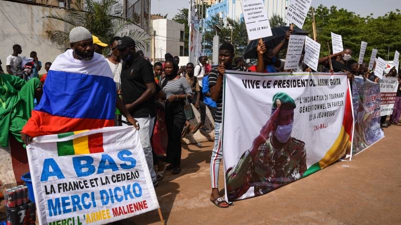 За сотрудничество с Россией: Шейх Умар Сумано о митингах в Мали
