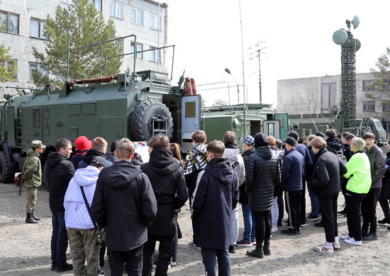 «День открытых дверей» провели военнослужащие соединения связи в Амурской области