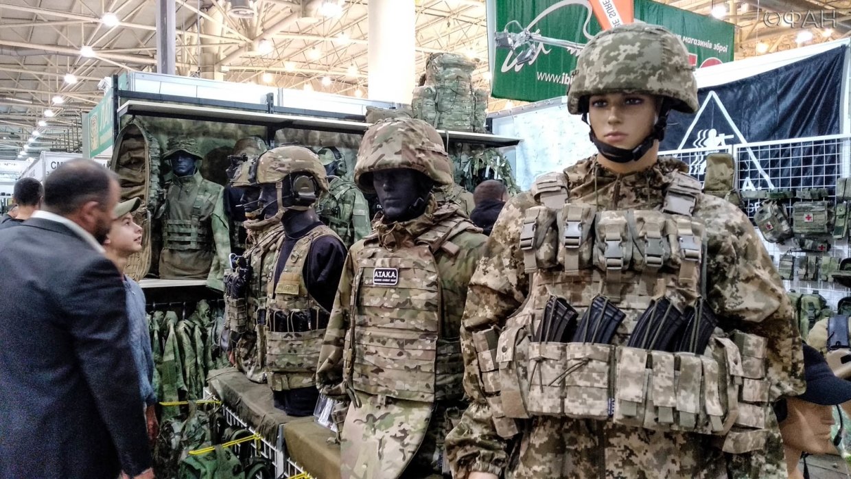 Выставка нереальных достижений: корреспондент ФАН посетил оружейный салон в Киеве