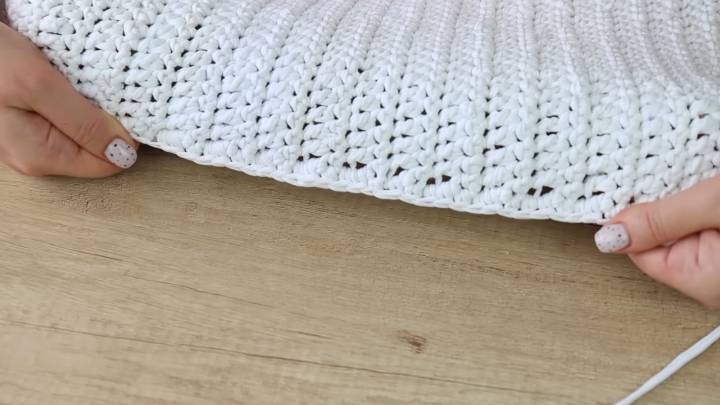 Как создать красоту из старых и ненужных футболок Как создать красоту из старых и ненужных футболок полосы, полотно, нужно, простой, столбиками, конце, пряжу, сложенную, чтобы, чтото, ненужные, помощью, накида, данном, трикотажную, достаточно, изделия, Чтобы, боковые, нитки