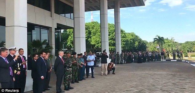 Индонезия располагает сильным и высокоподготовленным спецназом видео, войска, индонезия, рептилии, солдаты, спецназ, шок