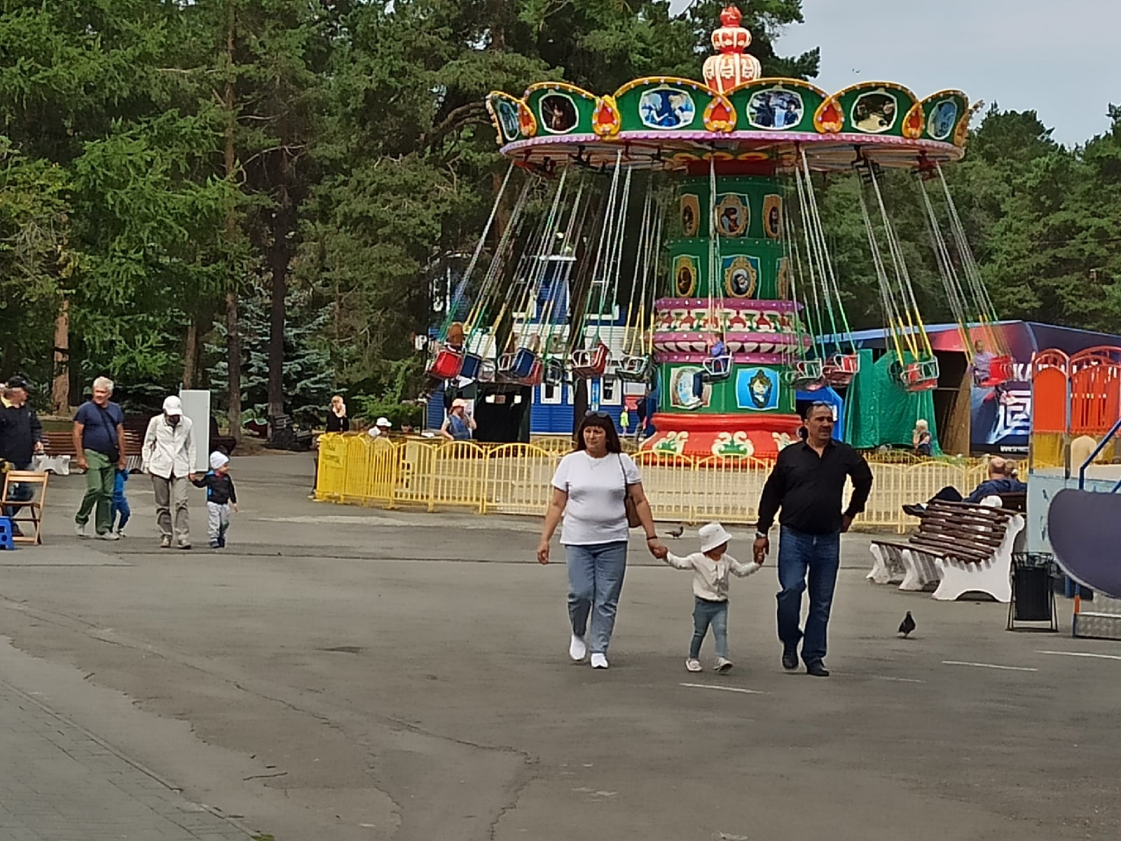 все аттракционы в парке гагарина