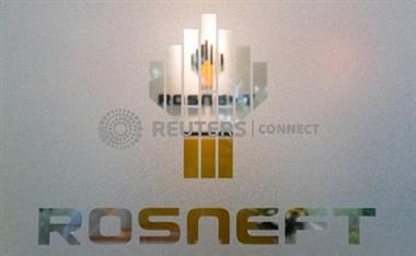 FILE PHOTO: The logo of Russia's oil company Rosneft is pictured at the Rosneft Vietnam office in Ho Chi Minh City, Vietnam April 26, 2018. Picture taken April 26, 2018. REUTERS/Maxim Shemetov/File Photo