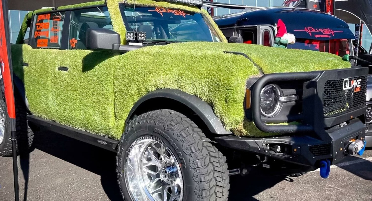 Тюнеры сделали необычный Ford Bronco, которому требуется постоянный полив и солнечный свет Автомобили
