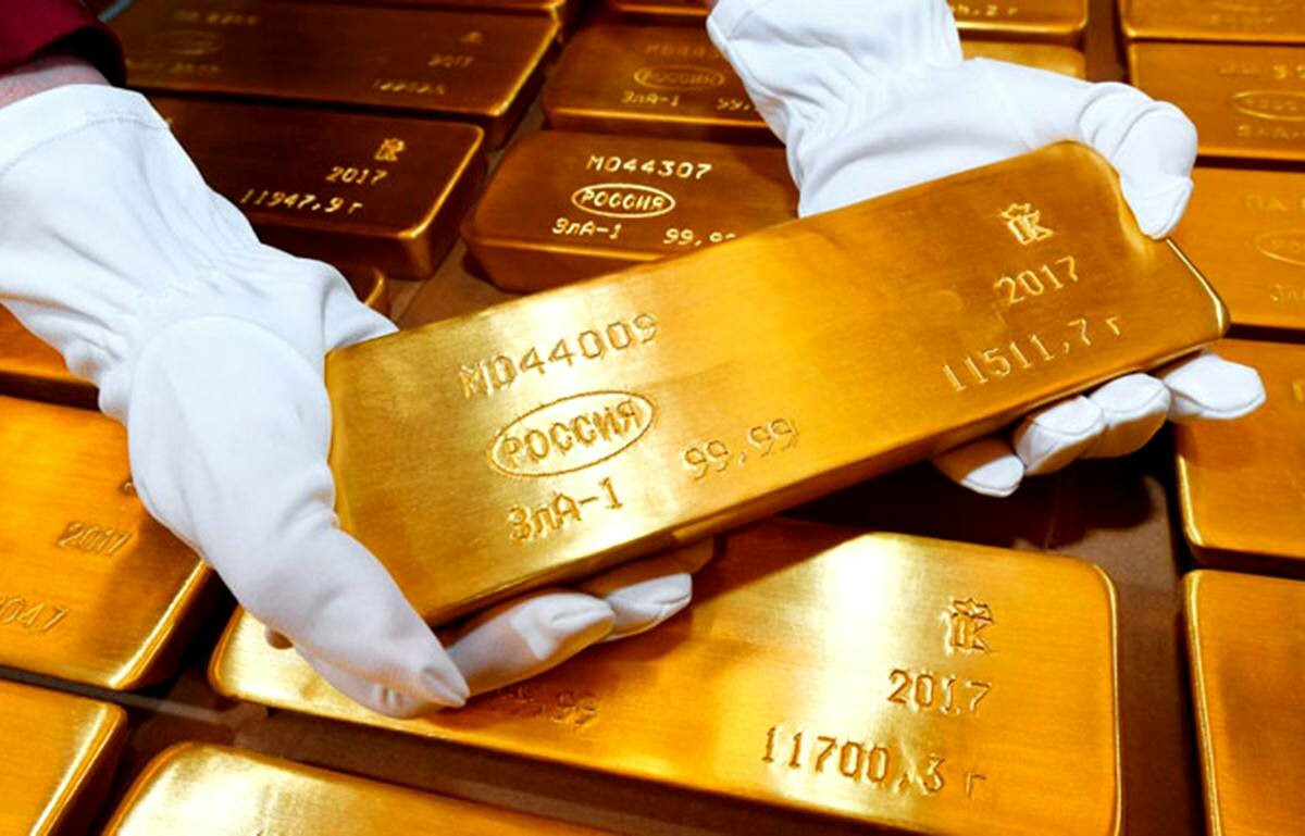 В последние 2 года в России наблюдается настоящая "золотая лихорадка" - объемы покупок золота физлицами выросли на порядок.