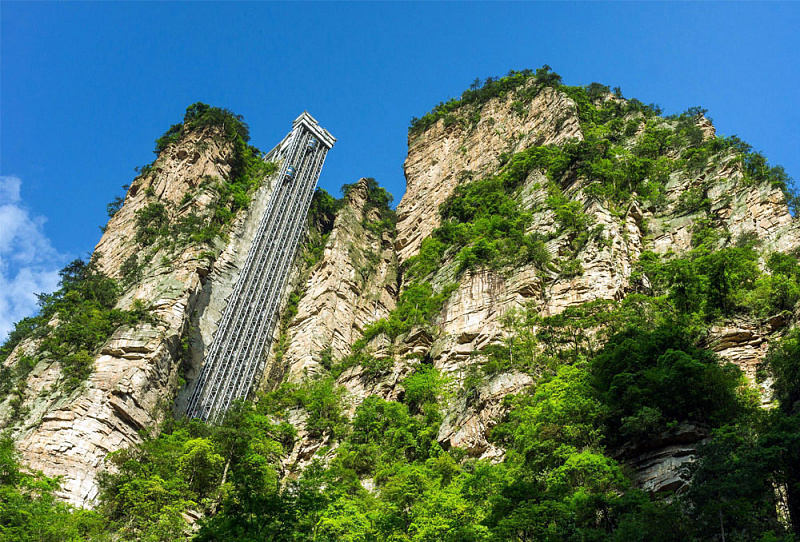 Bailong Elevator – самый высокий лифт в мире, поднимающий туристов на вершину скалы Bailong Elevator – самый высокий лифт в мире, поднимающий туристов на вершину скалы авиатур