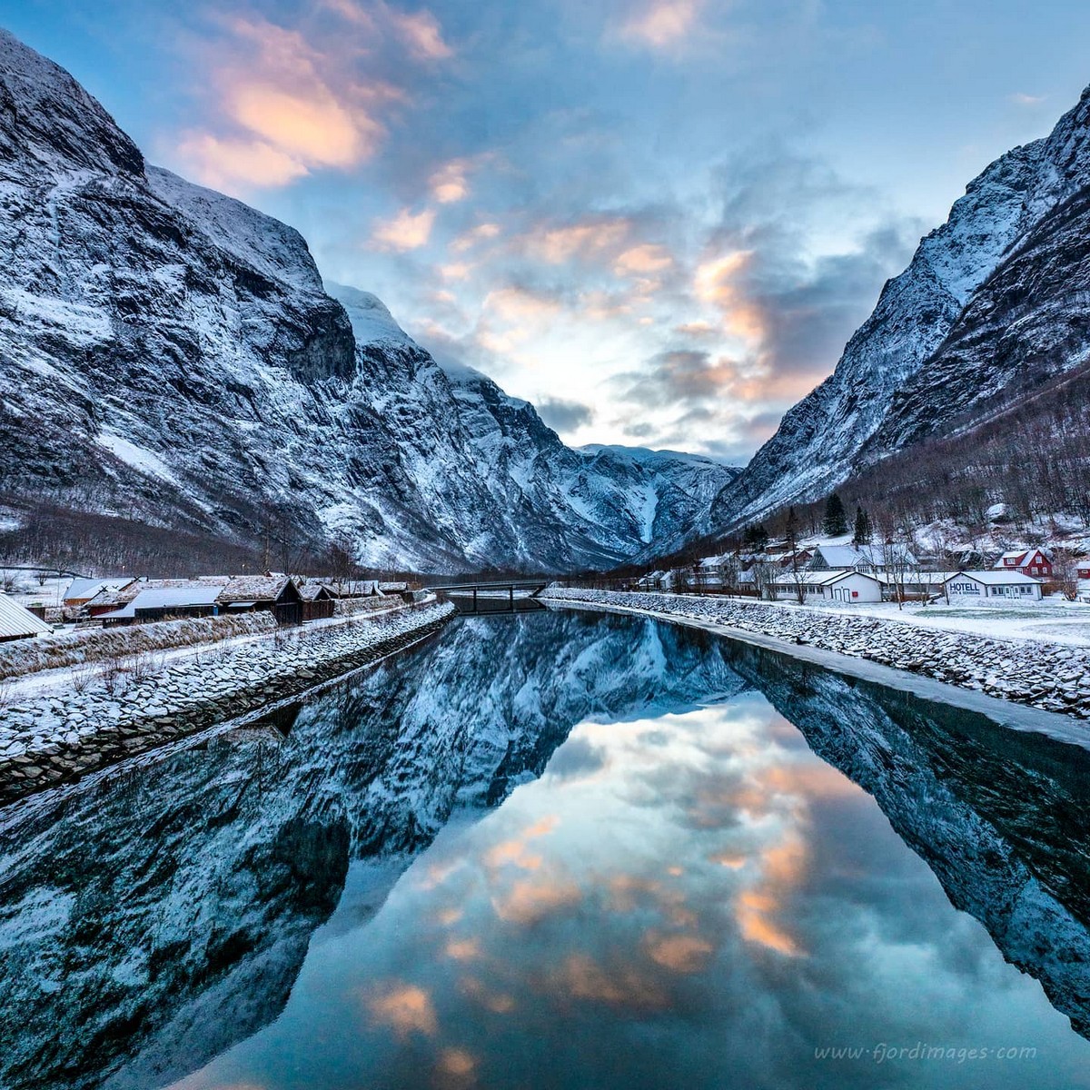 Оле Моен — фотограф-путешественник, влюблённый в Норвегию талантливый, снимает, норвежские, красивые, районы, горные, острова, фьорды, природу, удивительную, Норвегия, фотограф, Хордаланн, Алверсунд, проживает, время, настоящее, дрона, оператор, путешественник