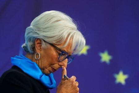 President of the European Central Bank (ECB) Christine Lagarde takes part in a news conference on the outcome of the Governing Council meeting, in Frankfurt, Germany, October 28, 2021. REUTERS/Kai Pfaffenbach 