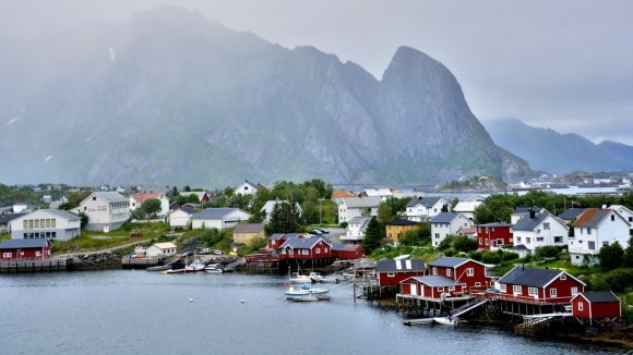 Кабмин Норвегии принял решение об ужесточении правил въезда в страну из-за пандемии