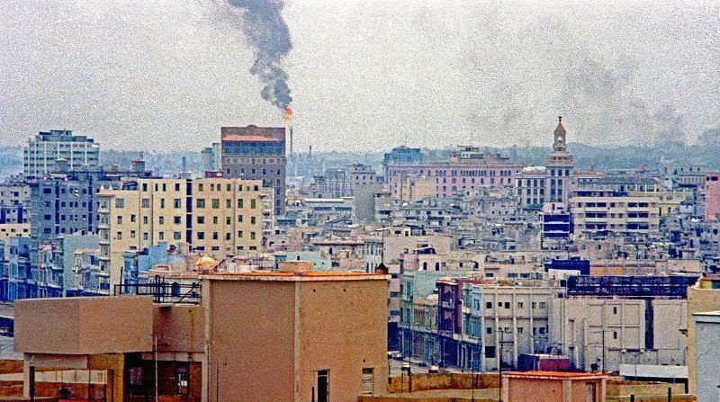 Редкие цветные фото о жизни на Кубе в 1981 году 